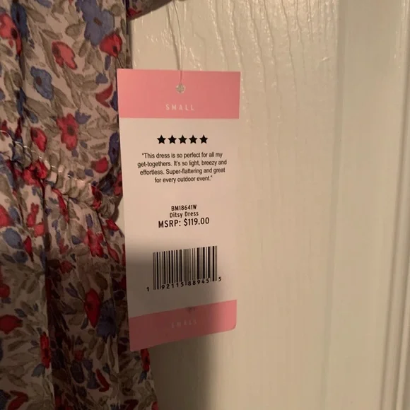 BB DAKOTA
STEVE MADDEN Floral Dress NWT - Picture 2 of 3